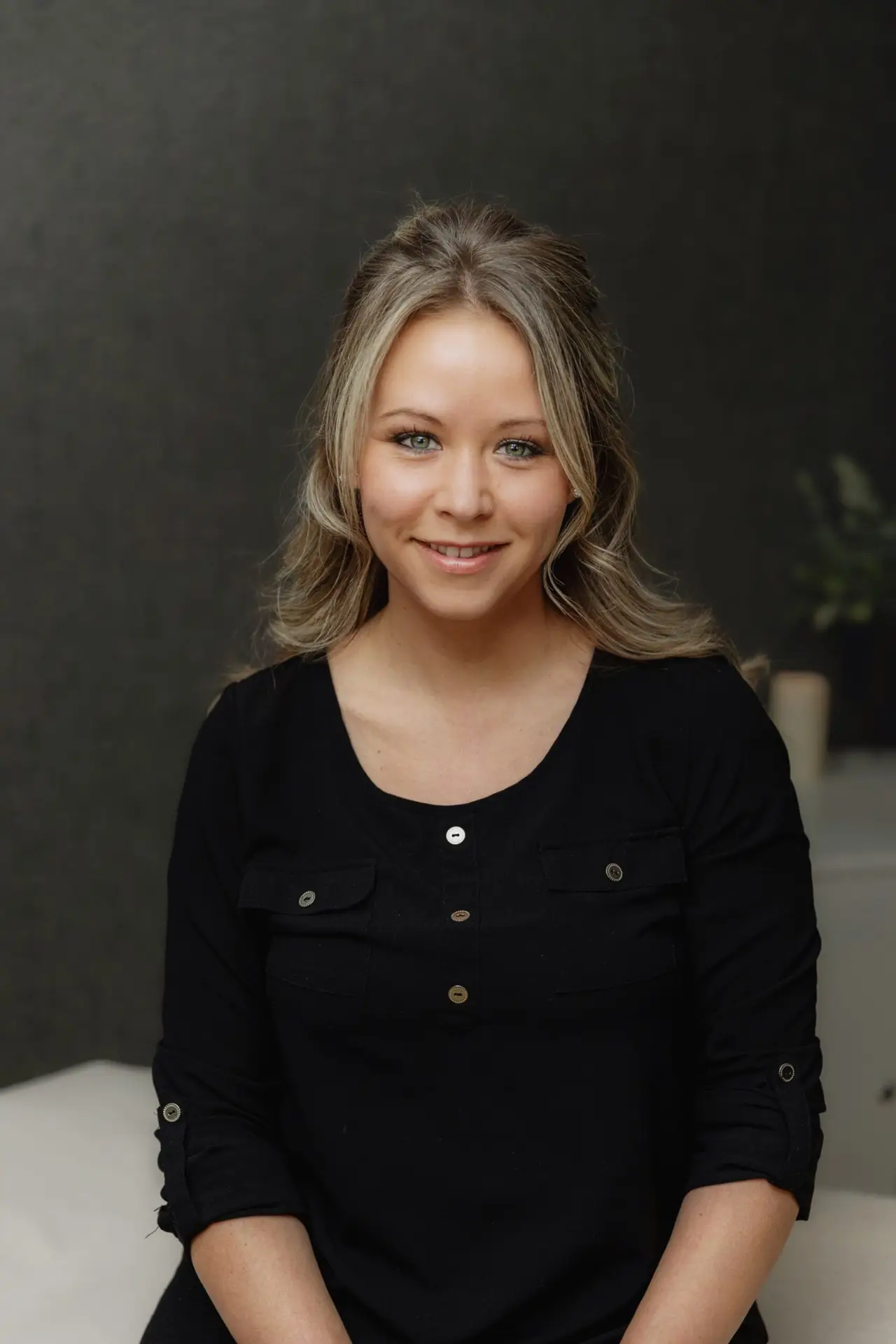 AMBER W